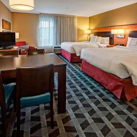 Towneplace Suites By Marriott הטיסבורג מראה חיצוני תמונה