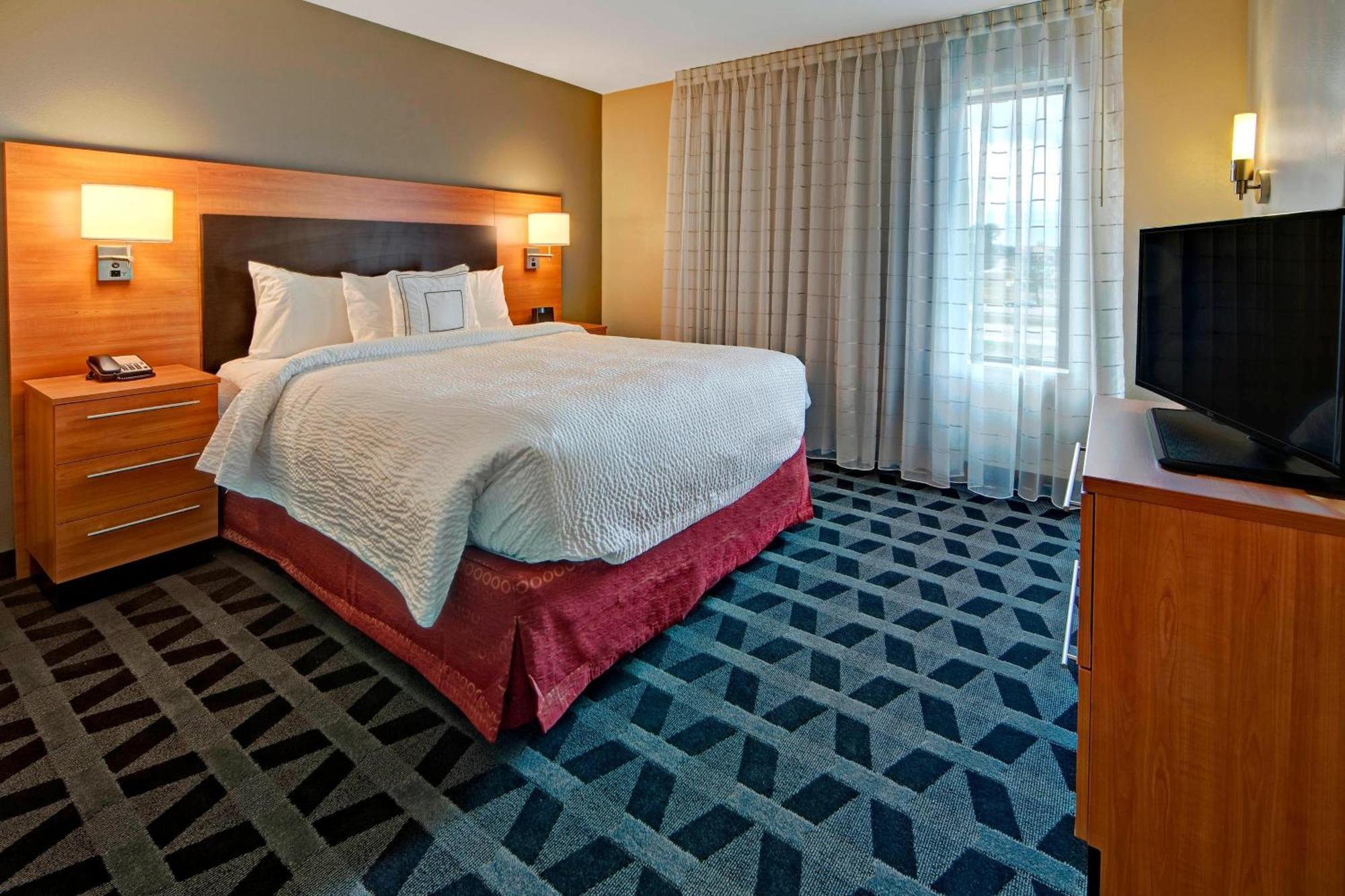 Towneplace Suites By Marriott הטיסבורג מראה חיצוני תמונה