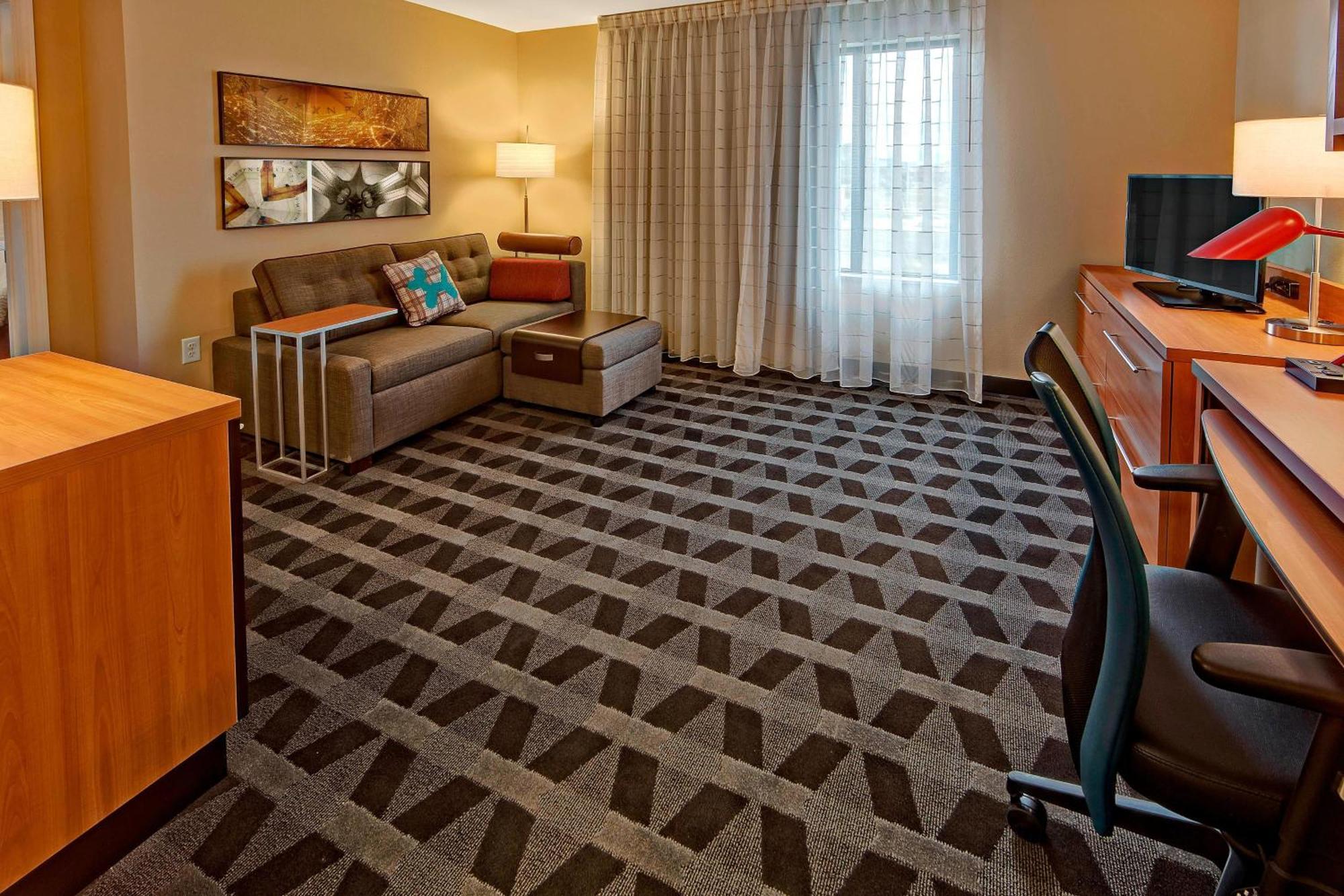 Towneplace Suites By Marriott הטיסבורג מראה חיצוני תמונה